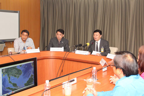 สำนักงาน กสทช. เอาจริงนำเรื่องร้องเรียนปัญหาสายหลุดปักหมุดพิกัดพื้นที่ ส่งข้อมูลให้โอเปอเรเตอร์เร่งแก้ไขภายใน 30 วัน แนะประชาชนร้องเรียนผ่าน 2 ช่องทาง โทรฯ 1200 และผ่านแอพ Mobile NBTC1200